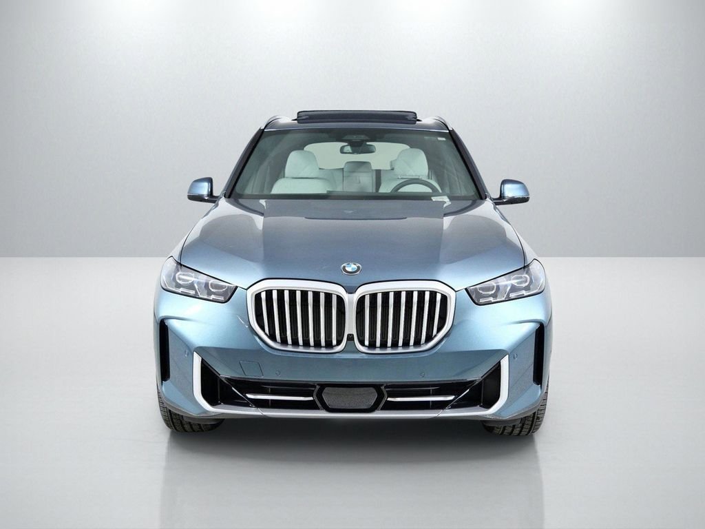 Used 2026 Blue Ridge Mountain Metallic BMW xDrive40i image 3