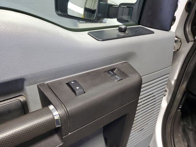 Used 2015 White Ford XL image 9