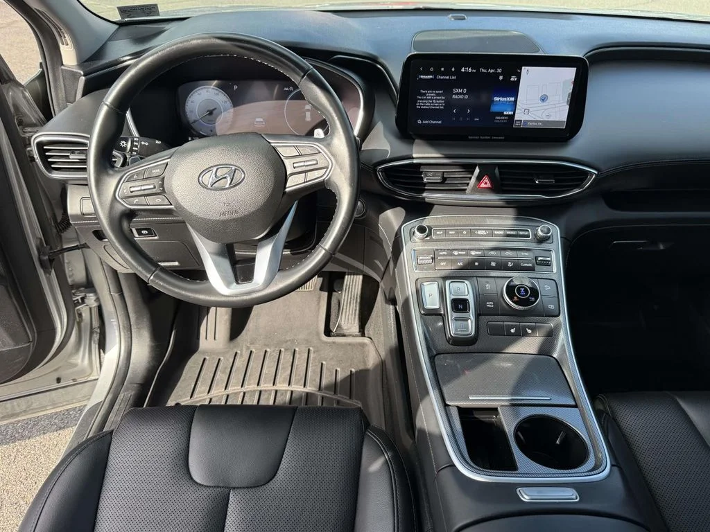 Used 2023 Silver Hyundai SEL image 16