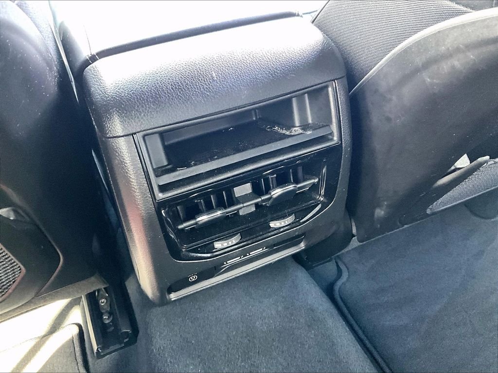 Used 2022 White Jeep Overland 4xe image 28