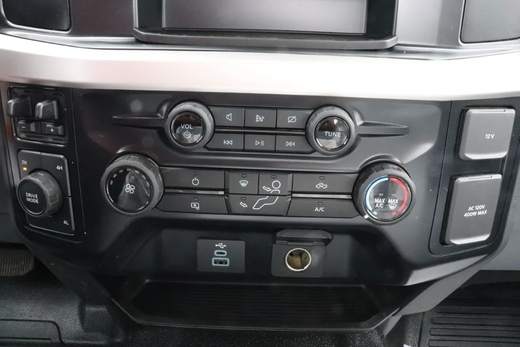 2025 Ford F-550 Super Duty Chassis Cab XL - Photo 12