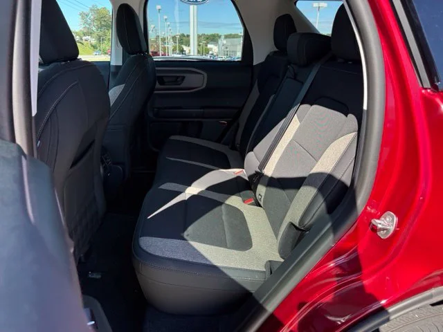 Used 2025 Red Ford Big Bend image 9