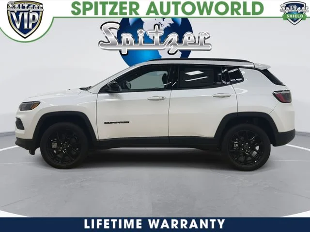 New 2026 Bright White Clear-Coat Exterior Paint Jeep Altitude image 6