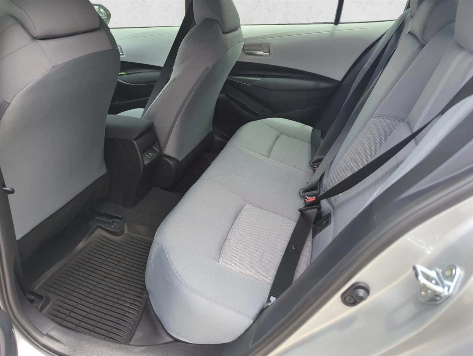 Used 2026 Classic Silver Met Toyota SE image 10
