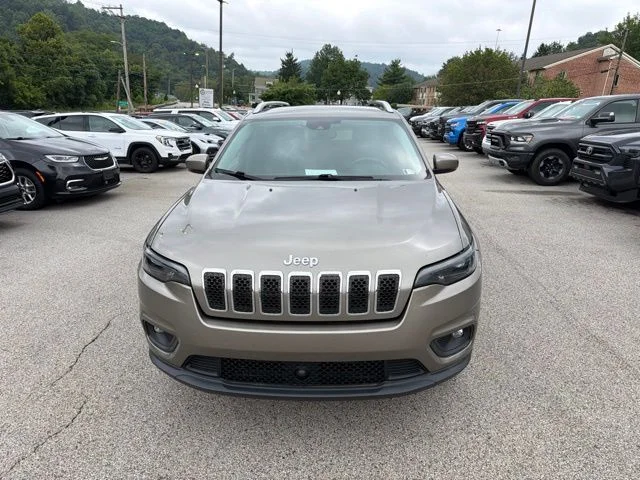 Used 2020 Beige Jeep Latitude Plus image 1
