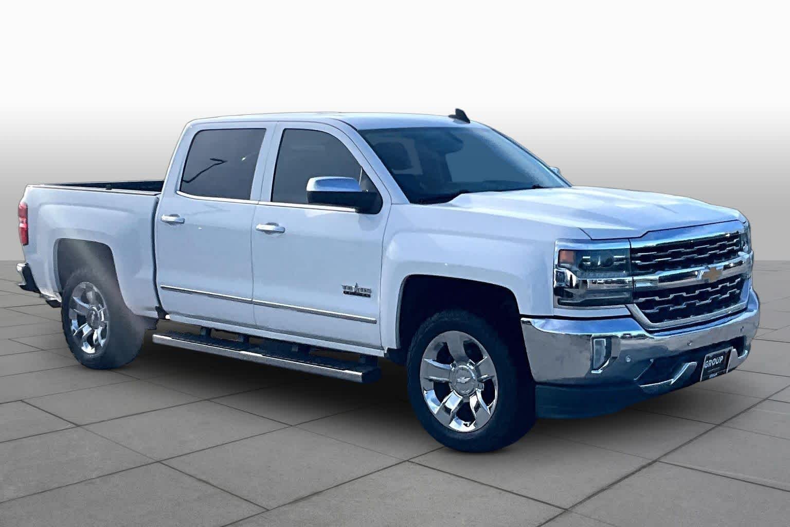 Used 2018 Summit White Chevrolet LTZ image 3