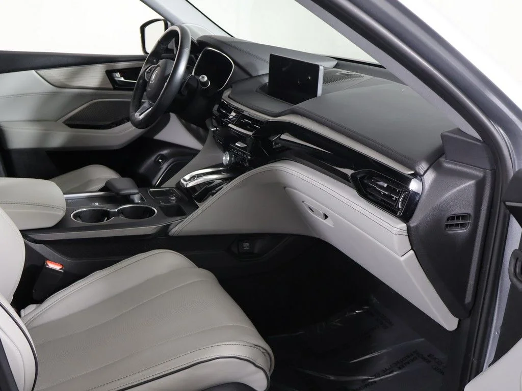 Used 2022 Silver Acura Advance image 29