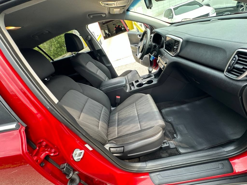 Used 2020 Red Kia LX image 36