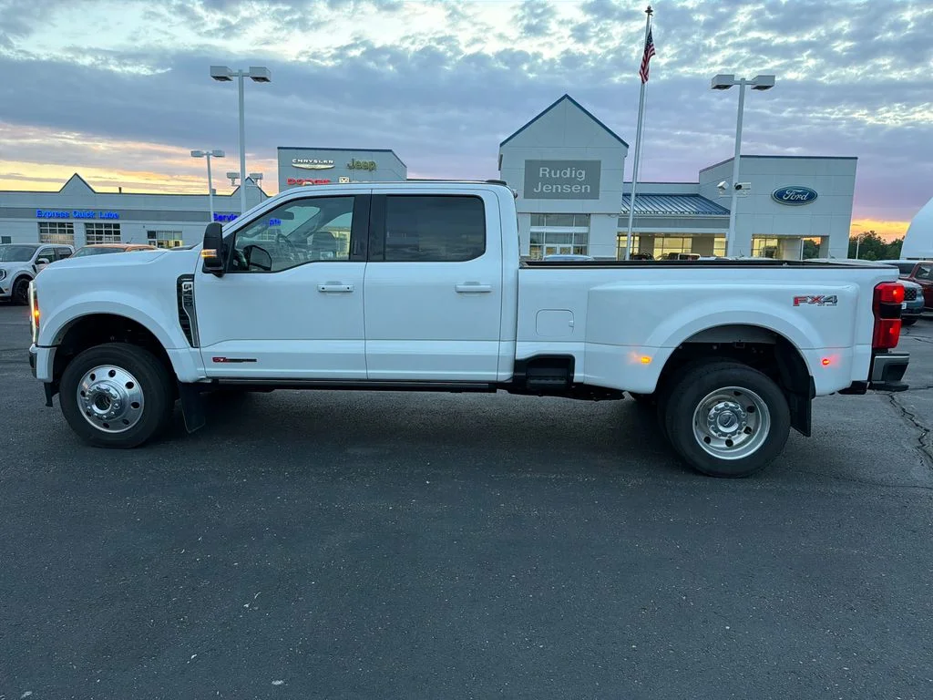 Used 2024 White Ford Lariat image 2