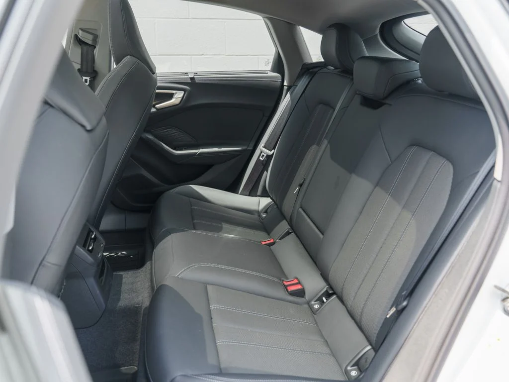 Used 2025 White Audi  image 18