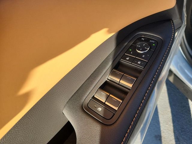New 2026 Iridium Lexus PREMIUM PLUS image 13
