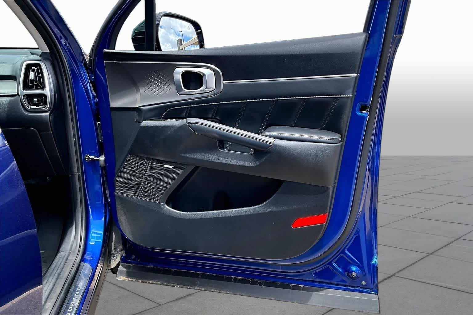 Used 2021 Sapphire Blue Kia SX Prestige image 23
