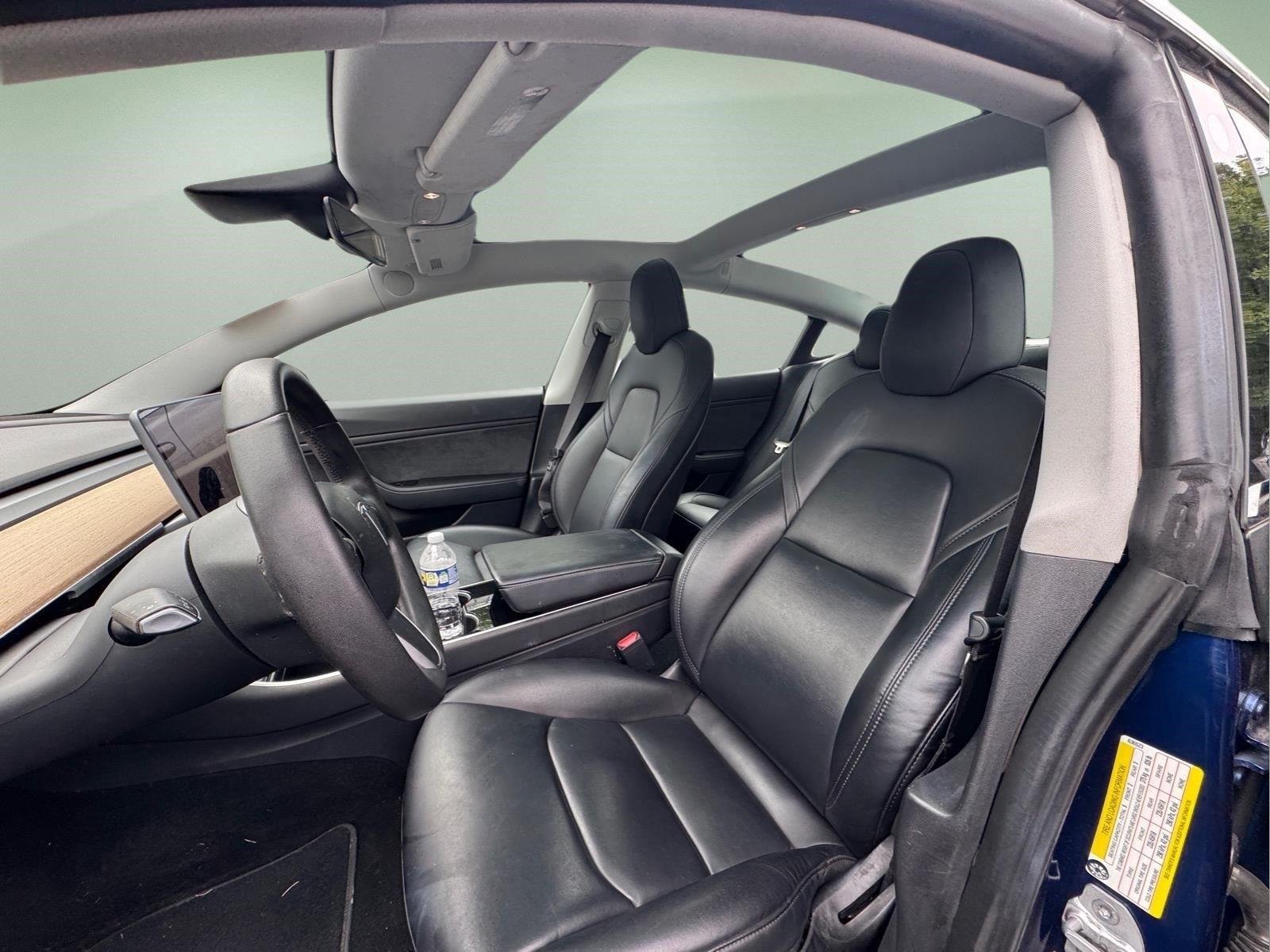 Used 2020 Deep Blue Metallic Tesla Long Range image 4