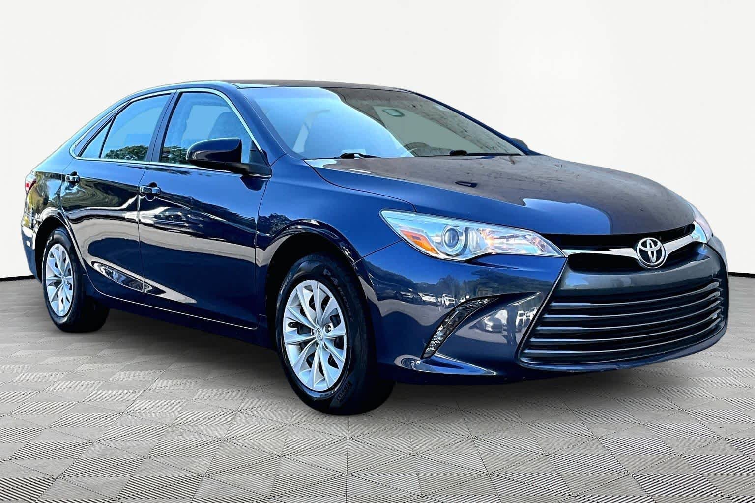 Used 2017 Parisian Night Pearl Toyota LE image 3
