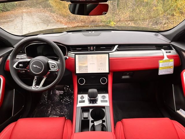 2026 Jaguar F-Pace R-Dynamic S - Photo 25