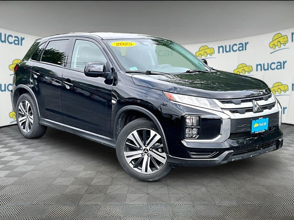 Used 2025 Alloy Silver Metallic Mitsubishi  image 1