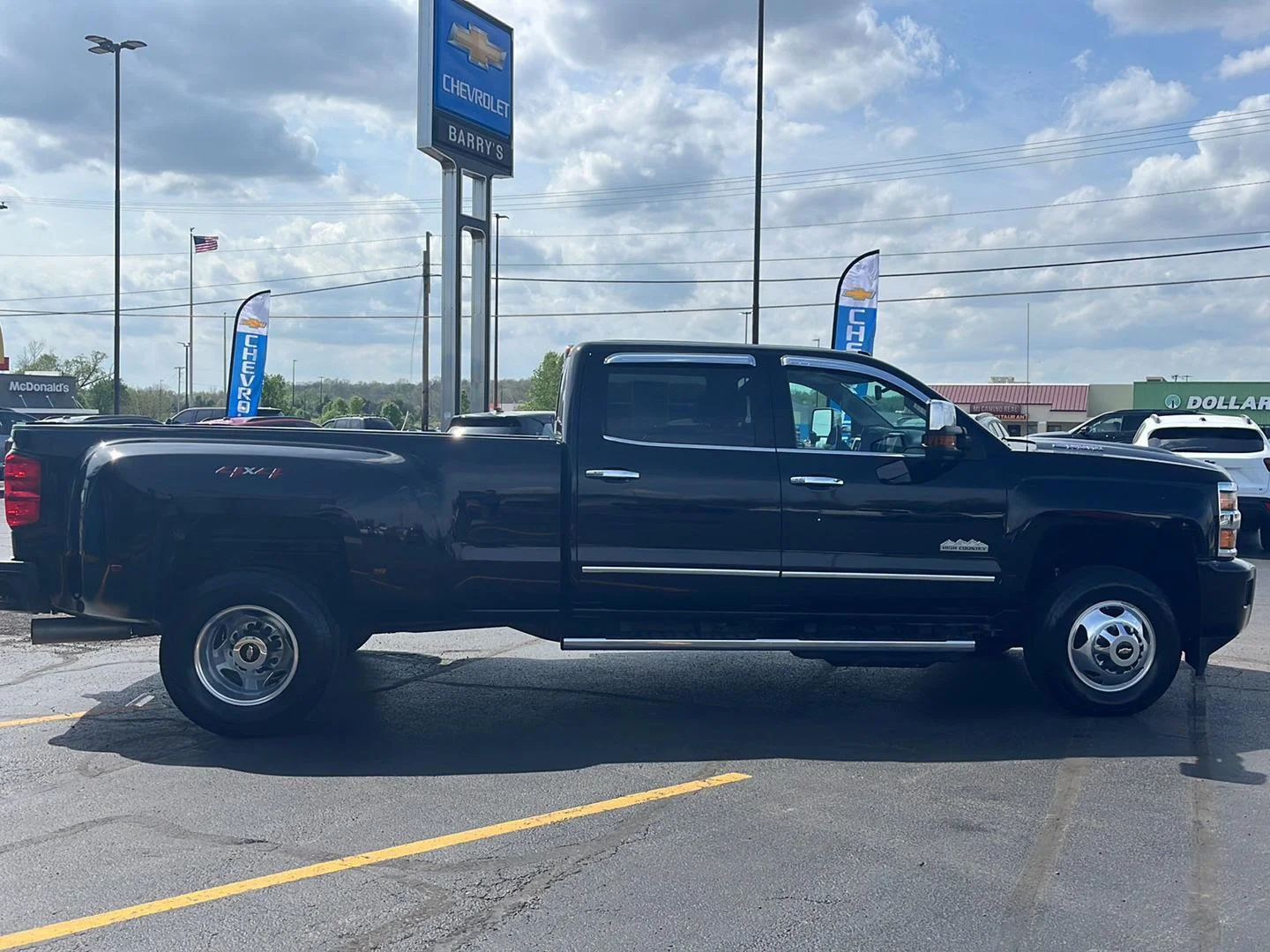 Used 2019 BLACK Chevrolet High Country image 6