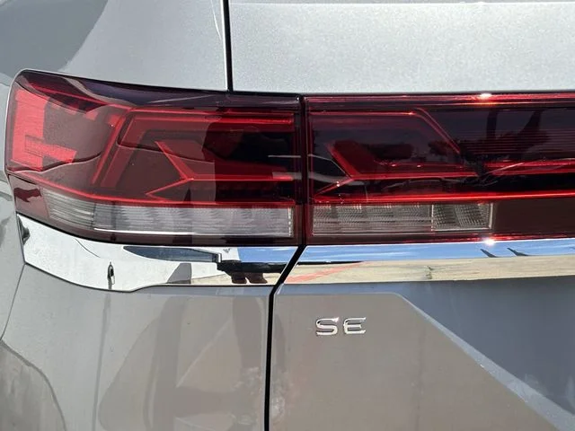 New 2026 Silver Volkswagen 2.0T SE w/Technology image 5