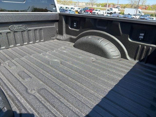 New 2026 Oxford White Ford F-350® XL image 7