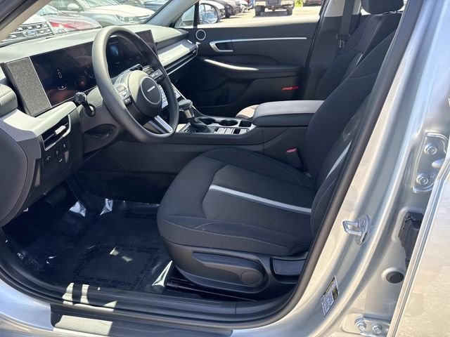2025 Hyundai Sonata SE - Photo 17