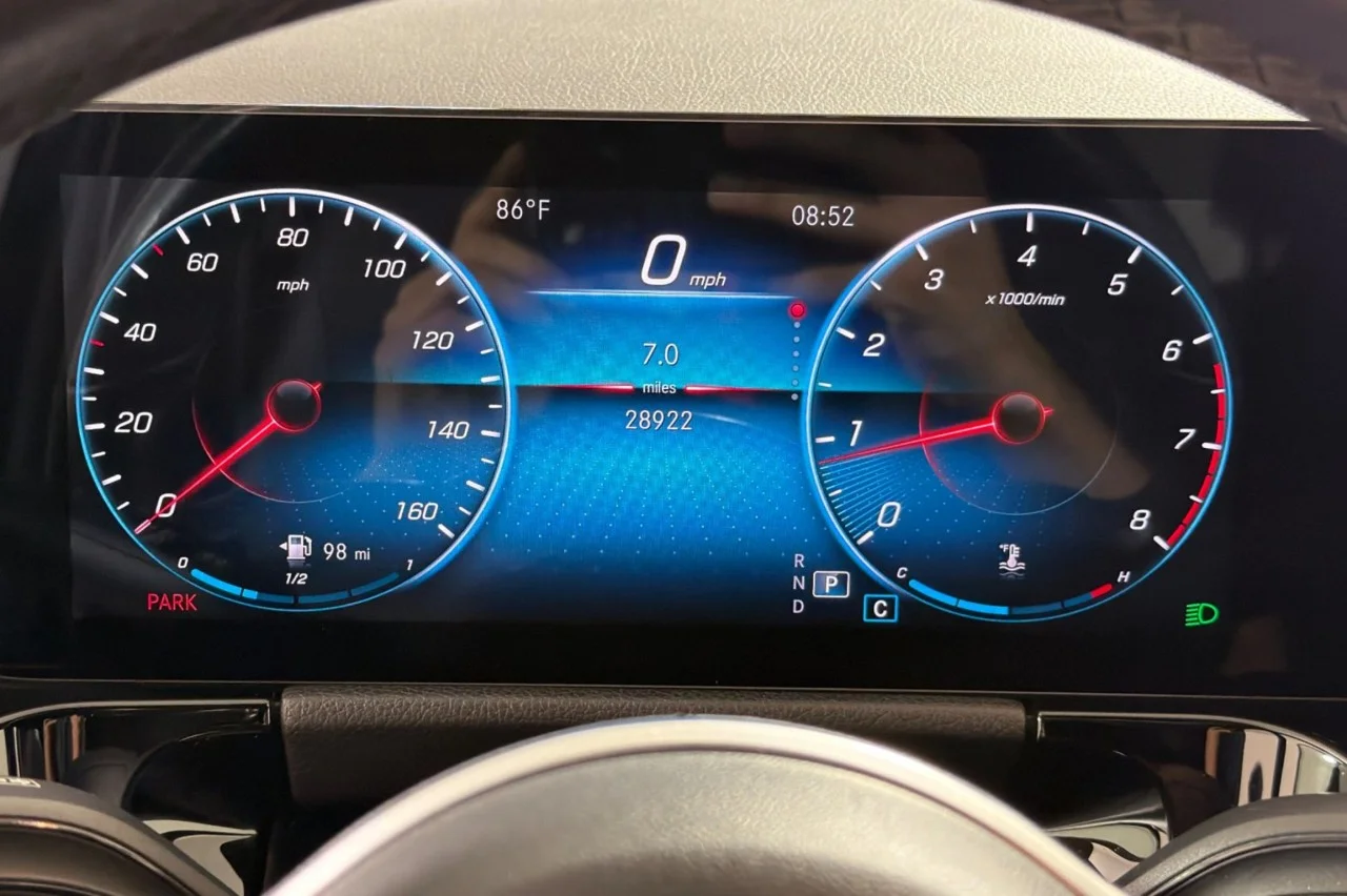 Used 2022 BLACK Mercedes-Benz GLA 250 image 20