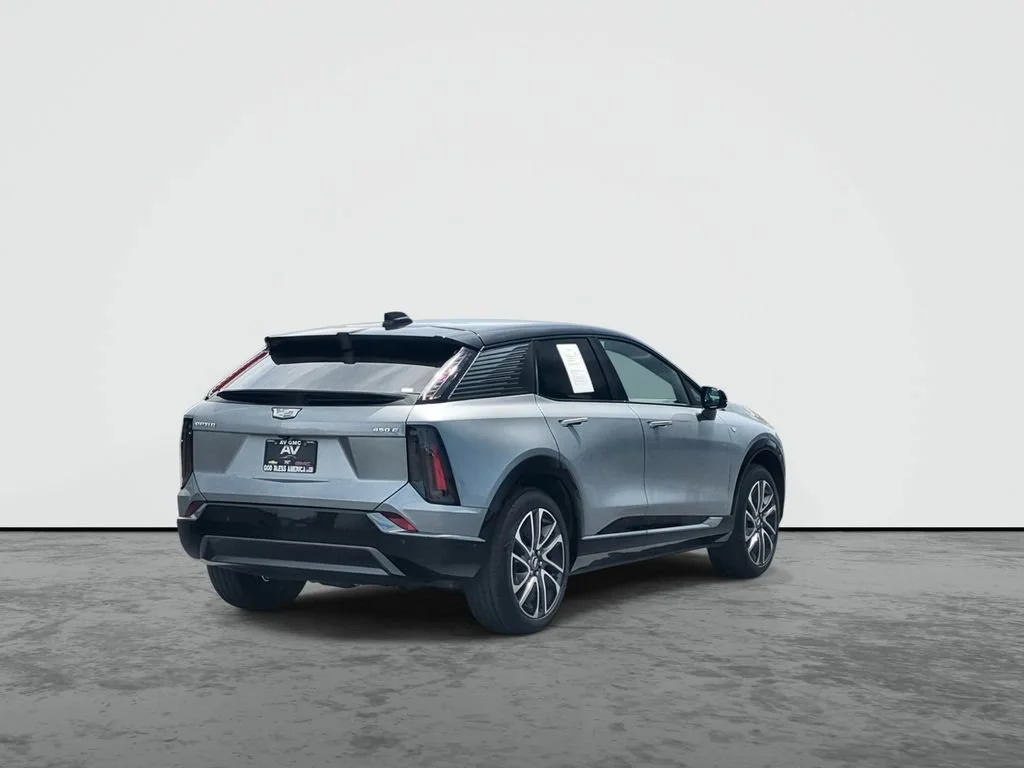 2026 Cadillac OPTIQ Premium Sport - Photo 8