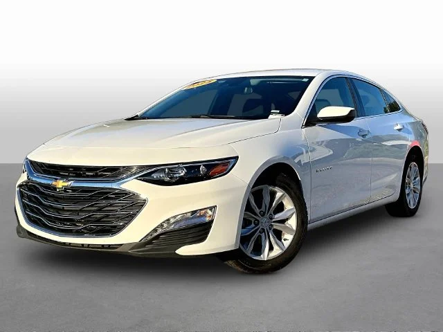 Used 2025 White Chevrolet LT image 3