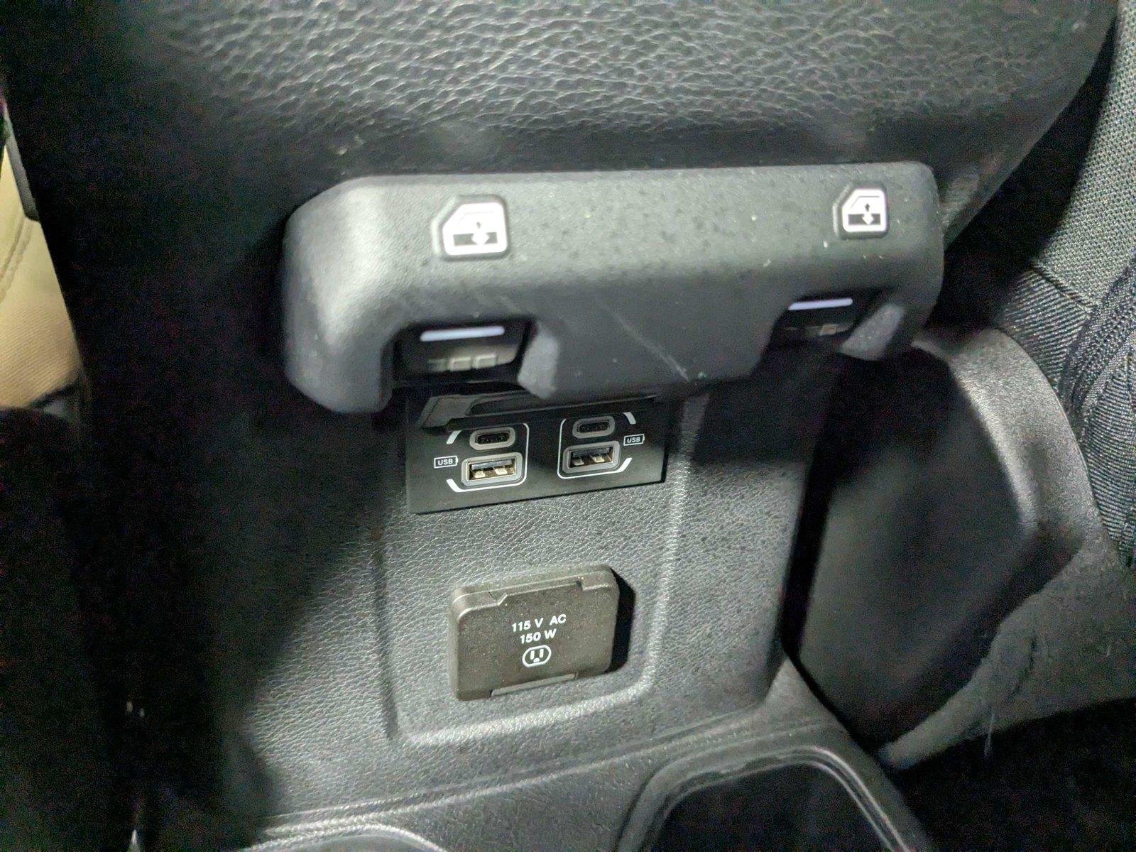 Used 2022 Bright White Clearcoat Jeep Unlimited Sport S image 35