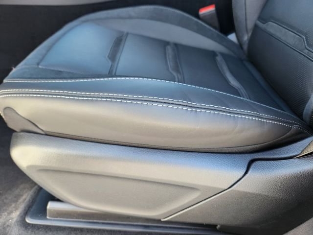 New 2026 MANUFAKTUR Moonlight White Metallic Mercedes-Benz GLE 53 AMG® image 9