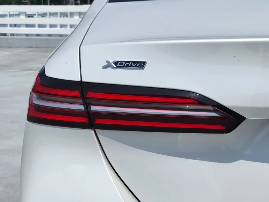 2026 BMW 5 Series 530i - Photo 10