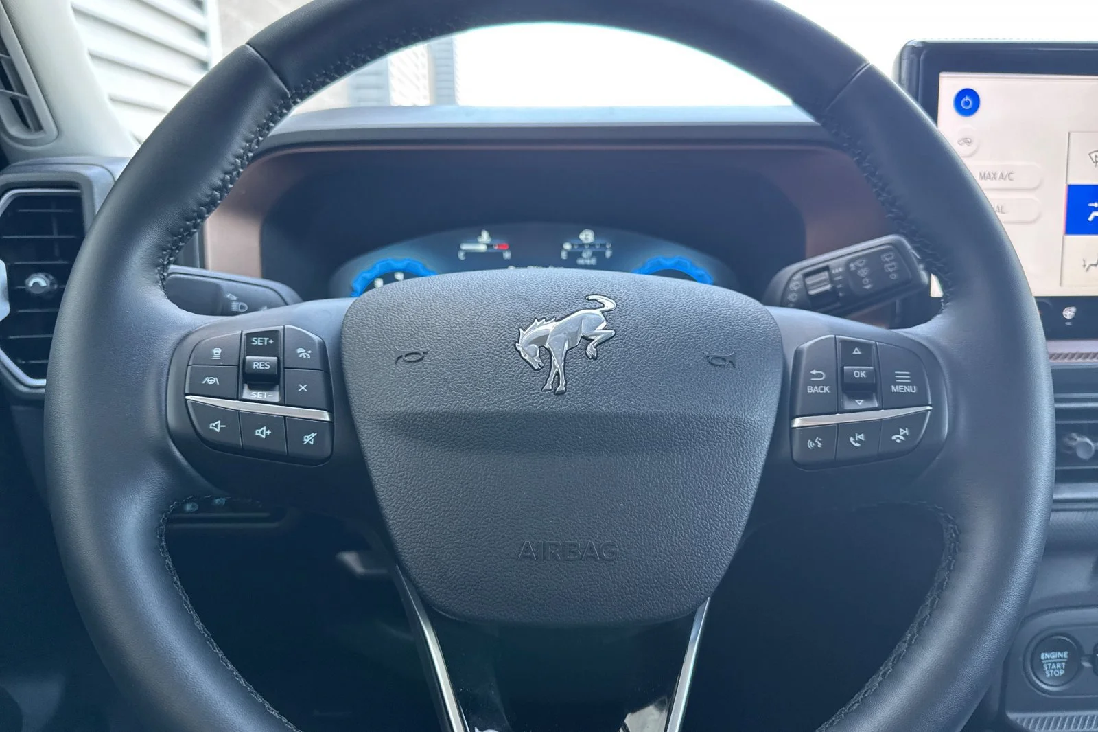 Used 2025 Azure Gray Metallic Ford Outer Banks image 24