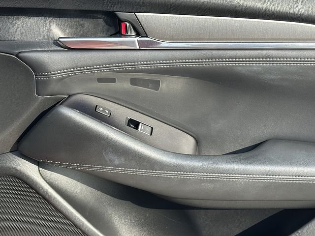 Used 2020 Red Mazda Grand Touring Reserve image 11