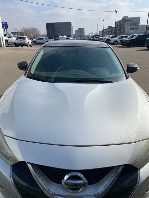 Used 2016 Nissan Maxima SL with VIN 1N4AA6AP0GC443862 for sale in Sioux City, IA