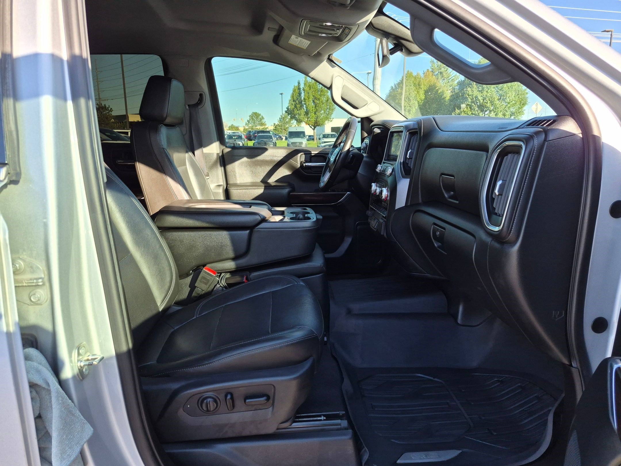 Used 2019 Quicksilver Metallic GMC SLT image 30