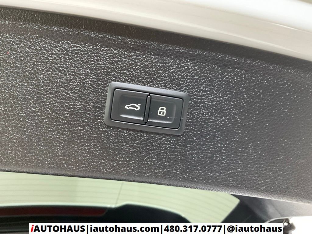 2021 Audi SQ5 Premium Plus - Photo 11