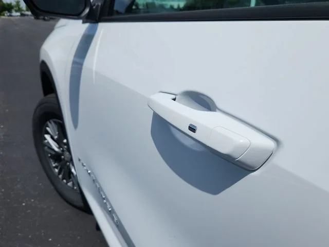2026 Chevrolet Traverse LT - Photo 12
