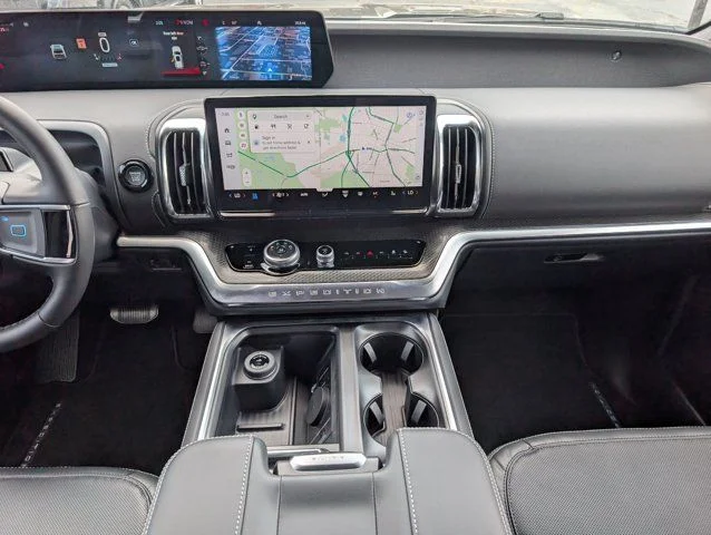New 2027 Dark Matter Gray Metallic Ford MAX Platinum image 7