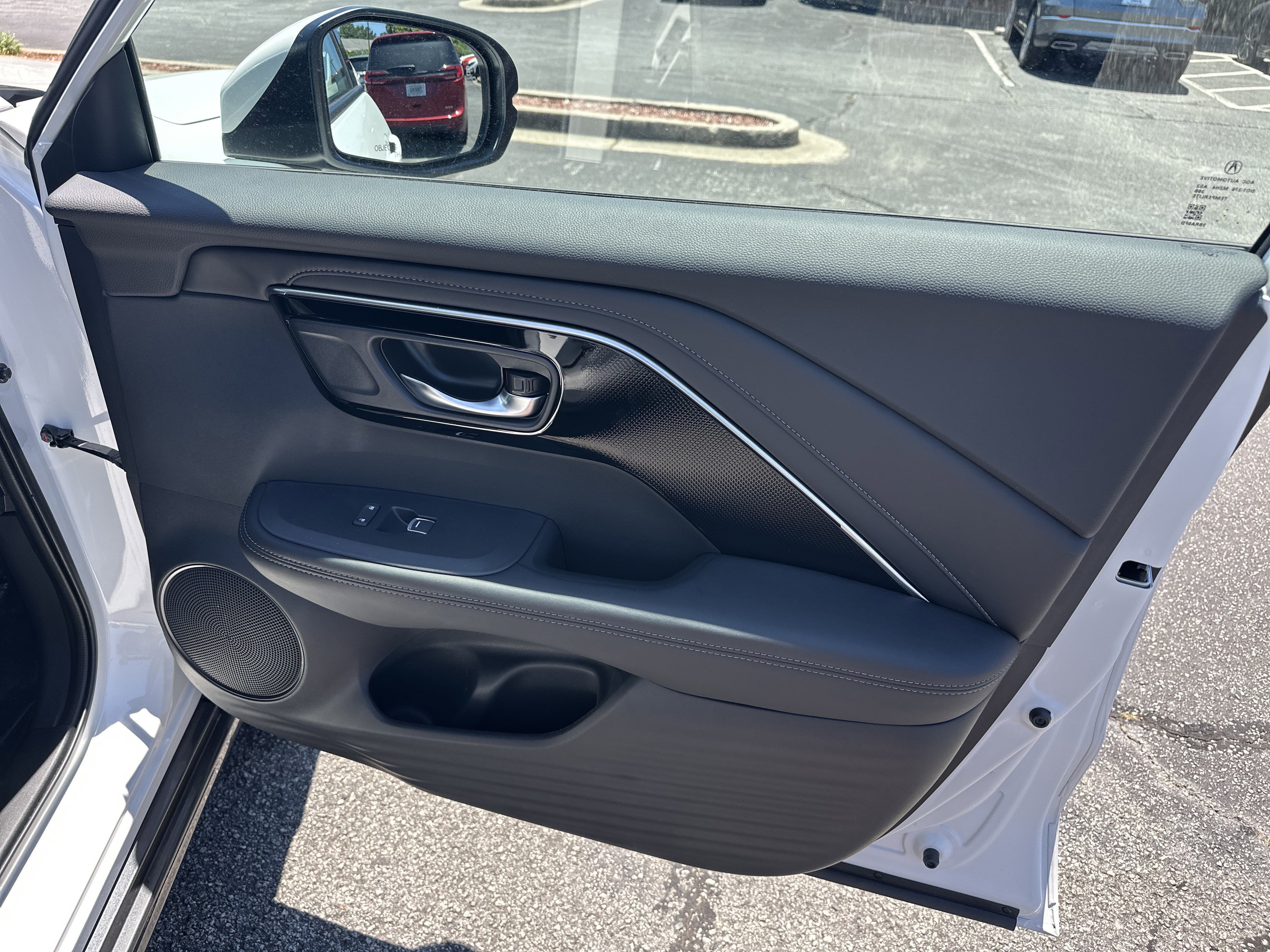 Used 2025 Platinum White Pearl Acura Base image 16