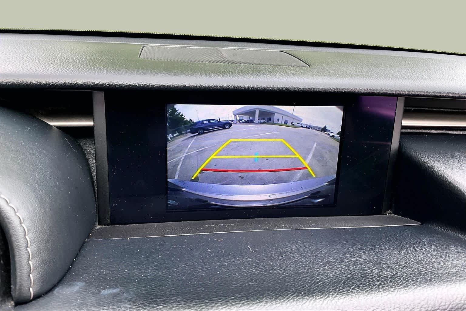Used 2015 Atomic Silver Lexus  image 24