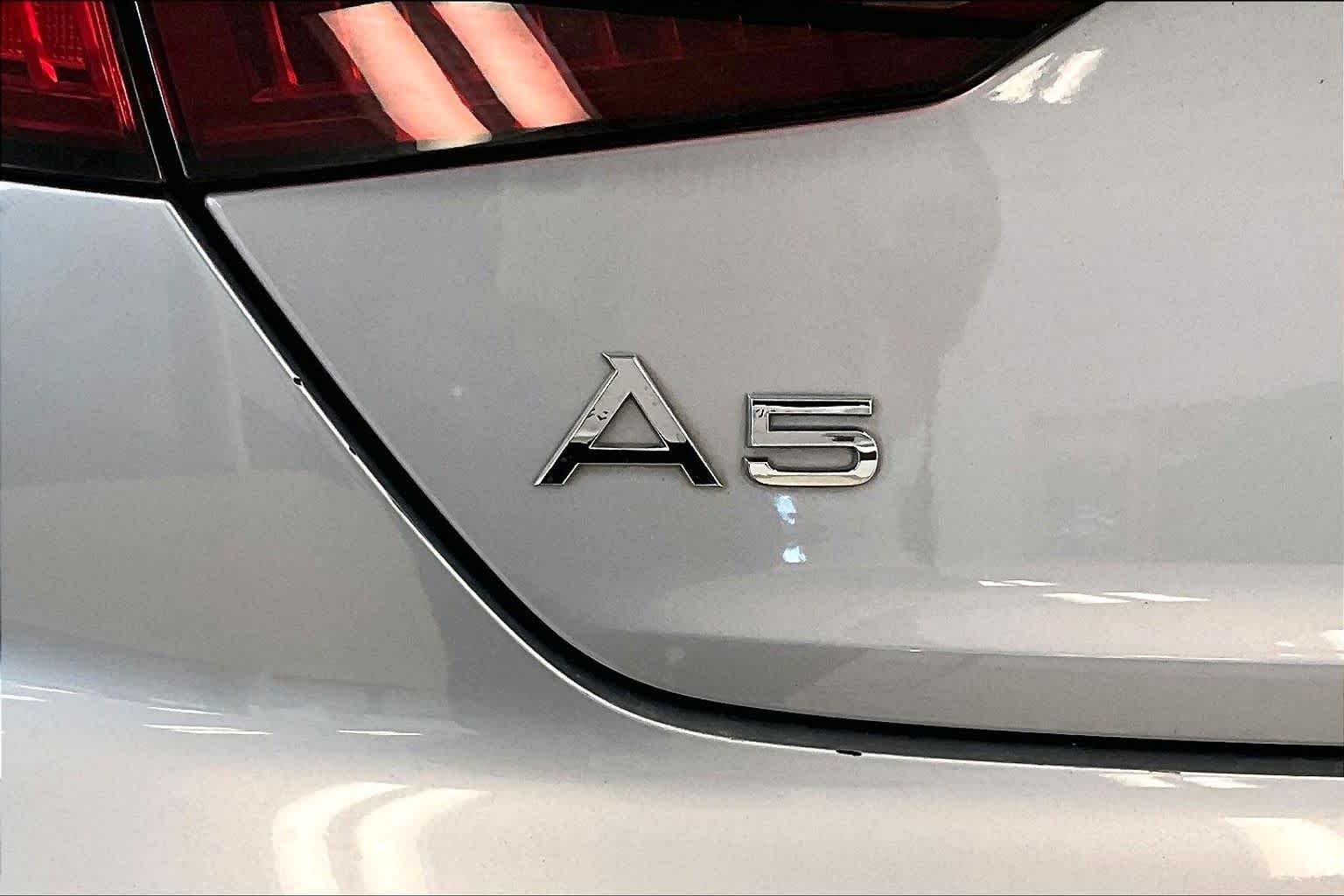 Used 2019 Florett Silver Metallic Audi Prestige image 29