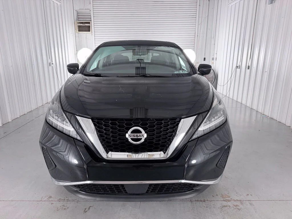 Used 2019 Black Nissan S image 2