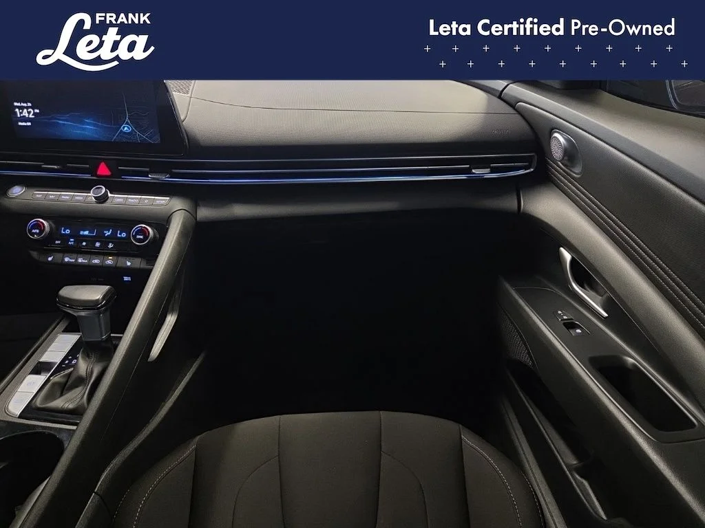 Certified Used 2025 Red Hyundai SEL Convenience image 20