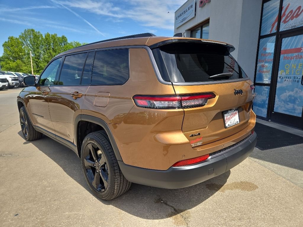 New 2026 Copper Shino Metallic Clear-Coat Exterior Paint Jeep Limited image 7