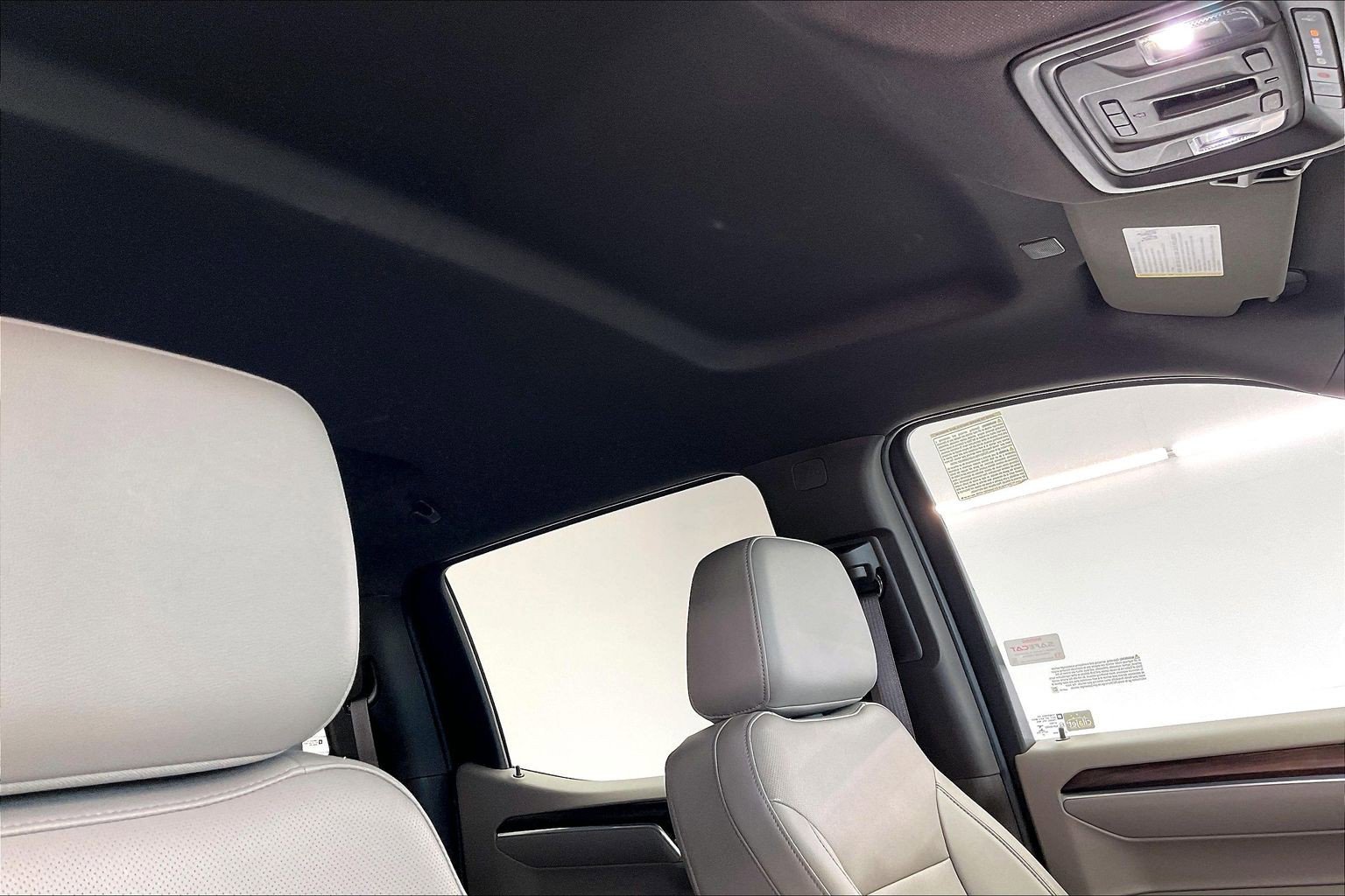 Used 2022 Summit White GMC SLT image 24