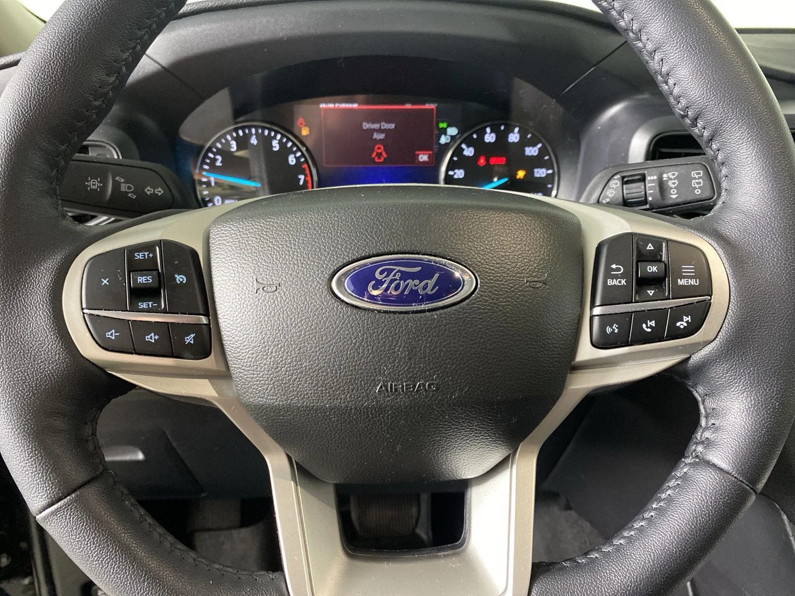 Used 2023 Agate Black Ford XLT image 17