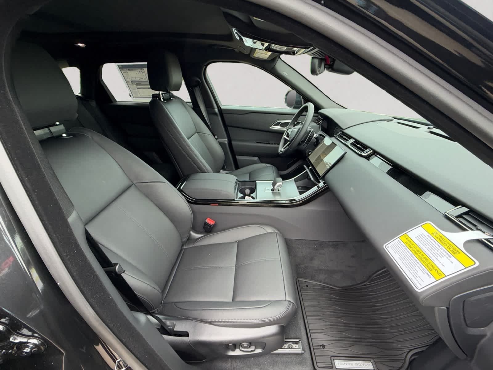 New 2026 Santorini Black LAND ROVER S image 15