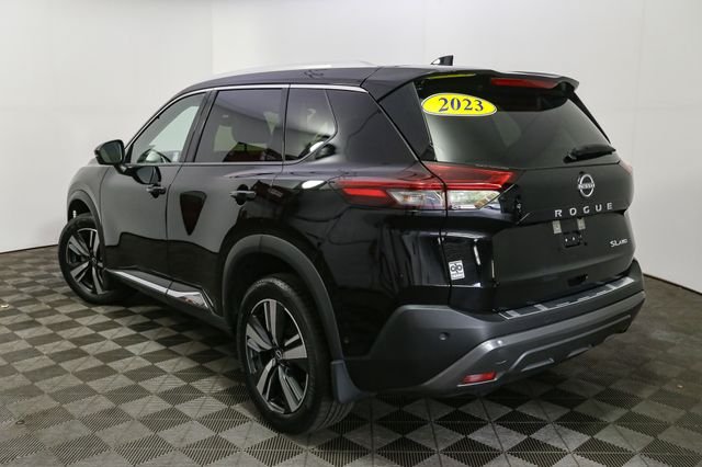 Used 2023 Black Nissan SL image 7