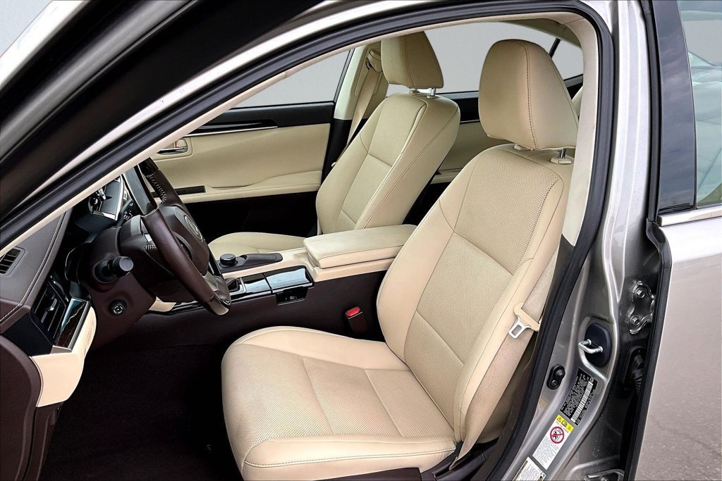Used 2017 Silver Lexus 350 image 23