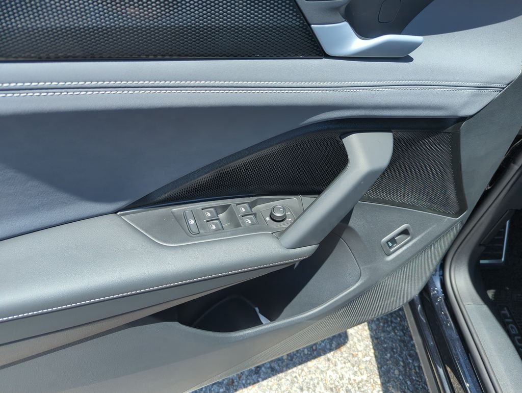 New 2026 Black Volkswagen 2.0T SE R-Line Black image 19