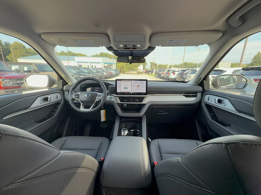 New 2026 Carbonized Gray Metallic Ford Active image 22